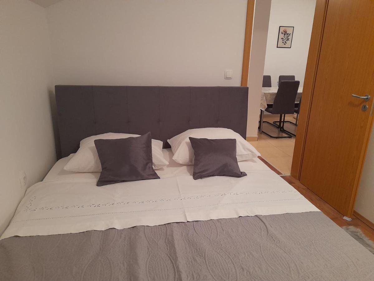 Apartments Lotus Sukošan Buitenkant foto
