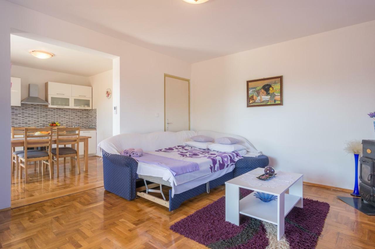 Apartments Lotus Sukošan Buitenkant foto